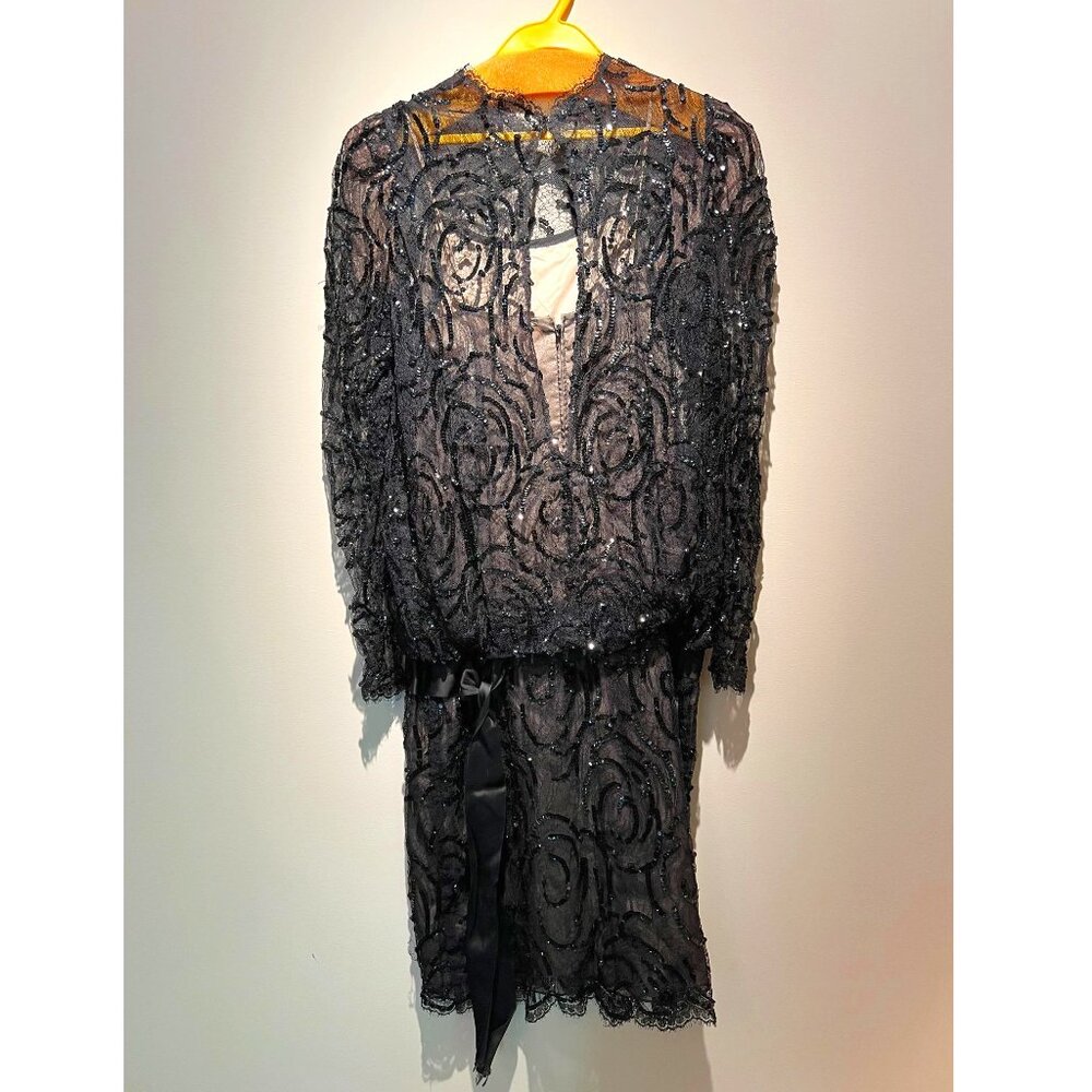 Vintage Black Formal Lined Dress Sequins Design; Likely size S or M Used; Good